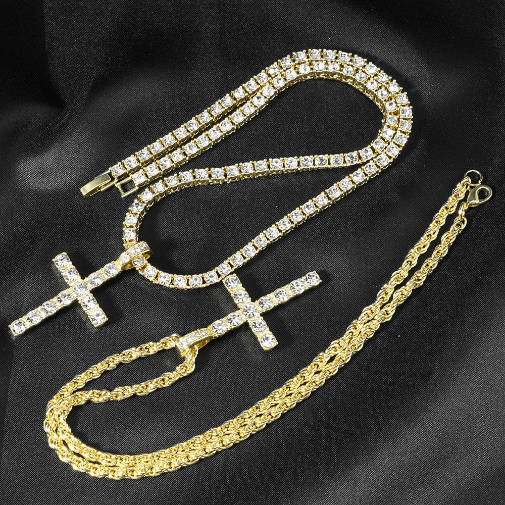 CROSS PENDANT