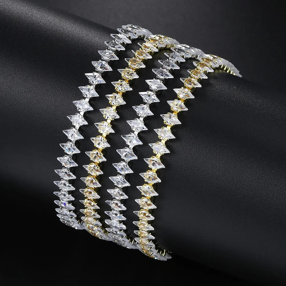 SPIKE BRACLET