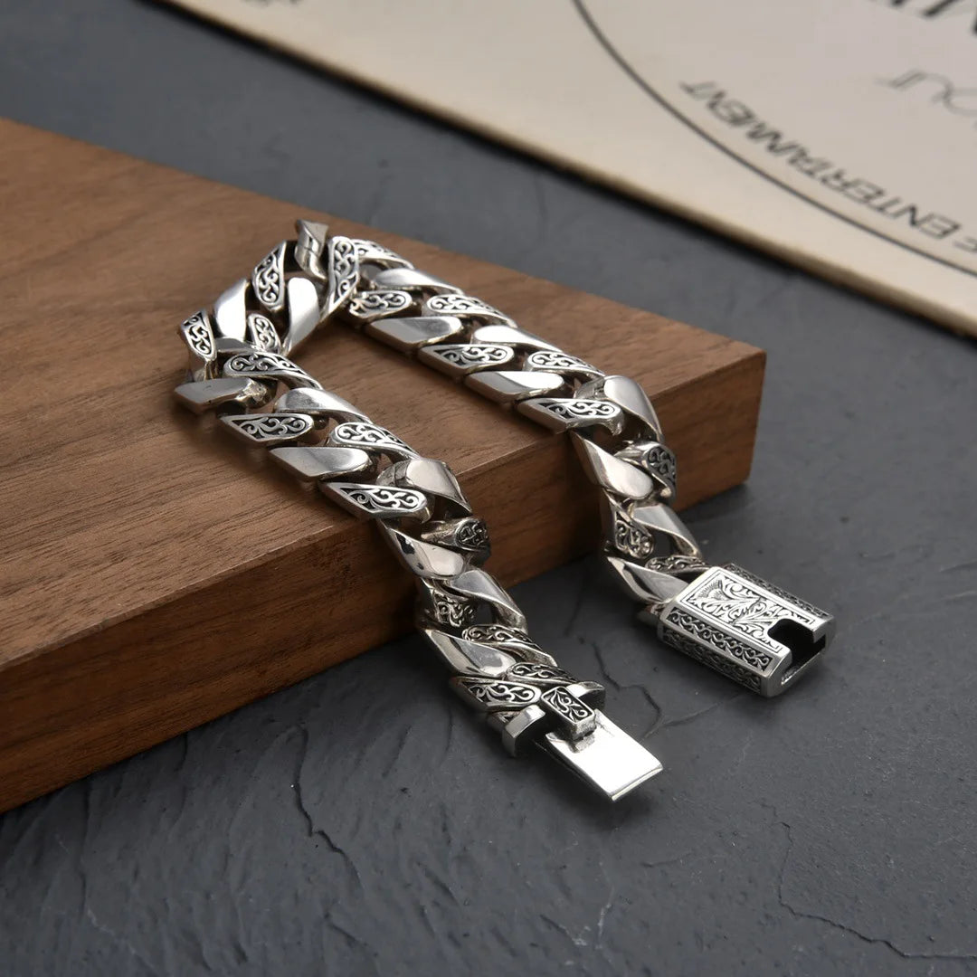 BUCKLE BRACLET
